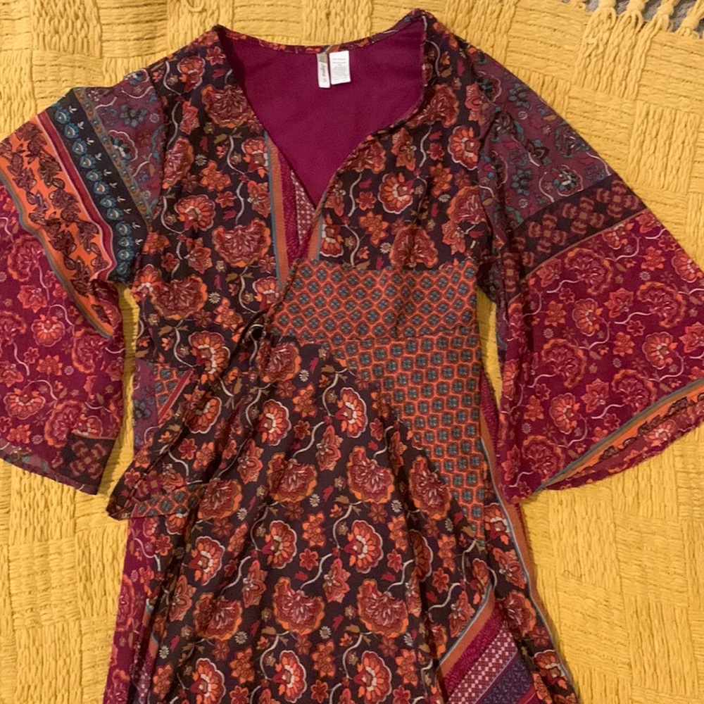 ✨3/$15 or 5/$20✨ hi-low wraparound maxi dress